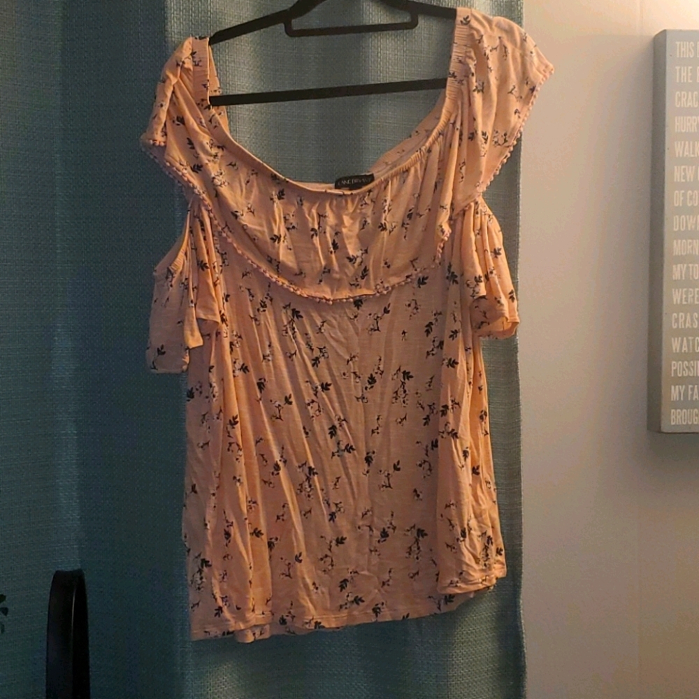 Cold shoulder top